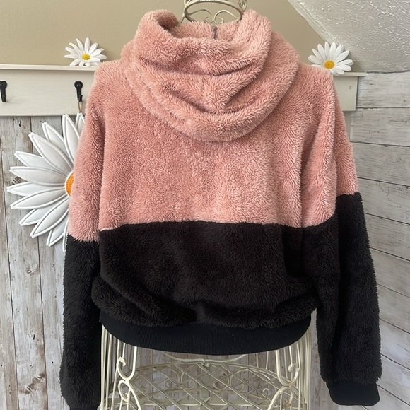 Cropped Teddy Fleece Hoodie, Women’s Size Small - Picture 2 of 4